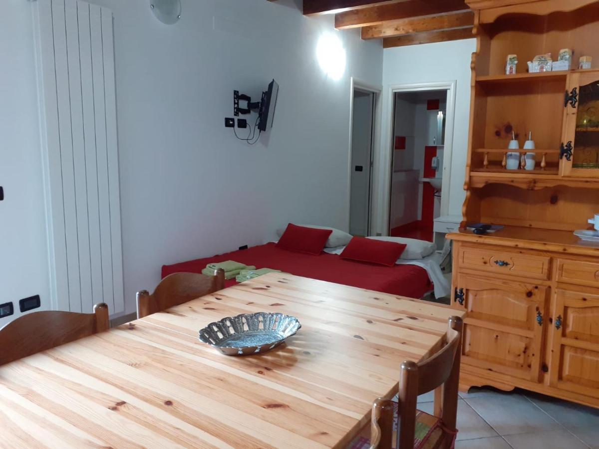Agriturismo Cascina Lert Marone Ngoại thất bức ảnh